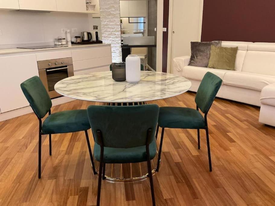 Chic Apartment